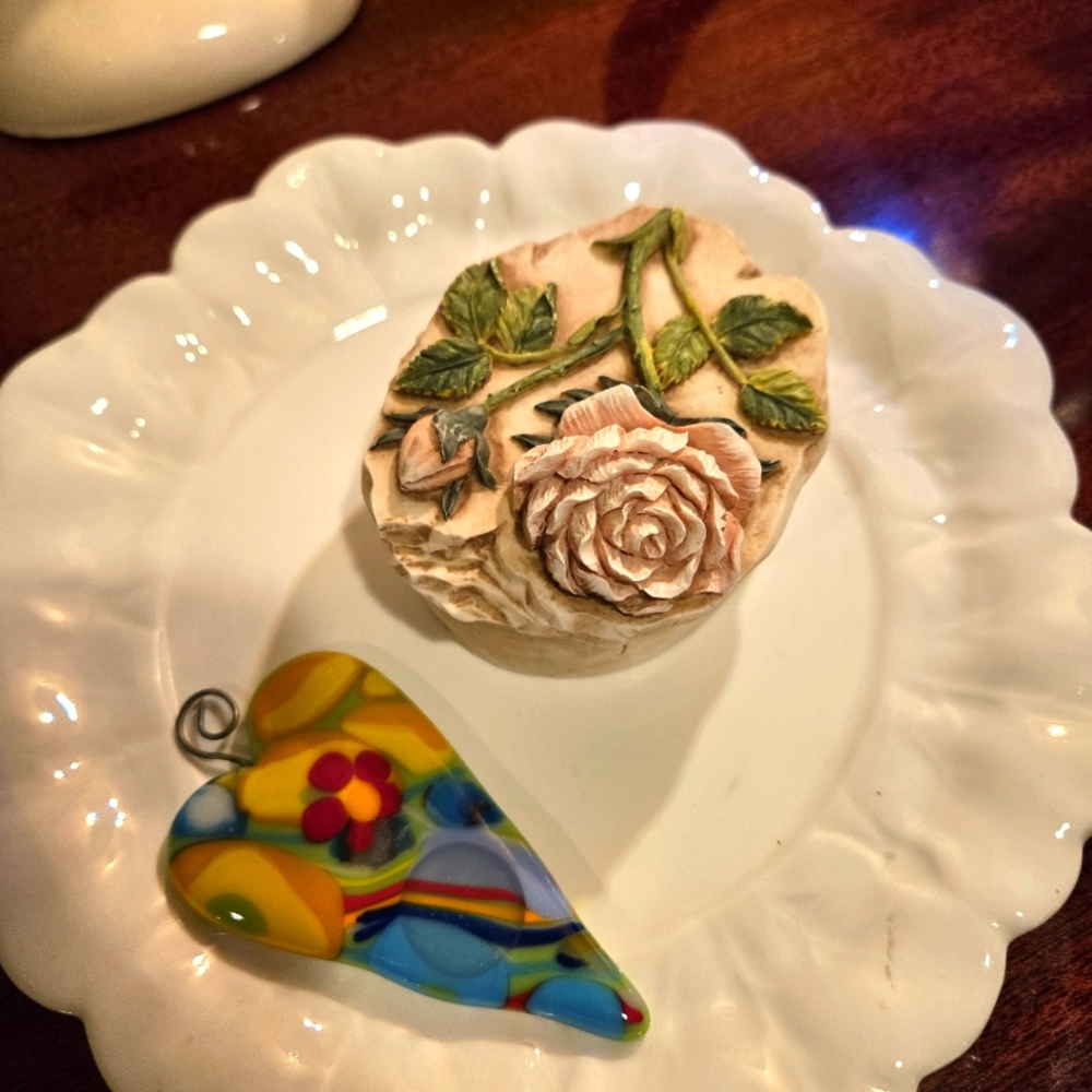 Vintage Cream Color, Carved/Molded Pink Rose Trinket Box